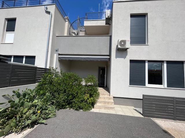 Ferienhaus Luka Zadar Exterior photo